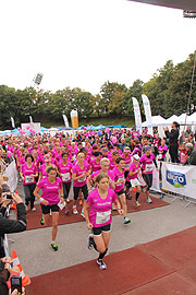 Start 8km Lauf Women's Run München 2013 (©Foto: Martin Schmitz)